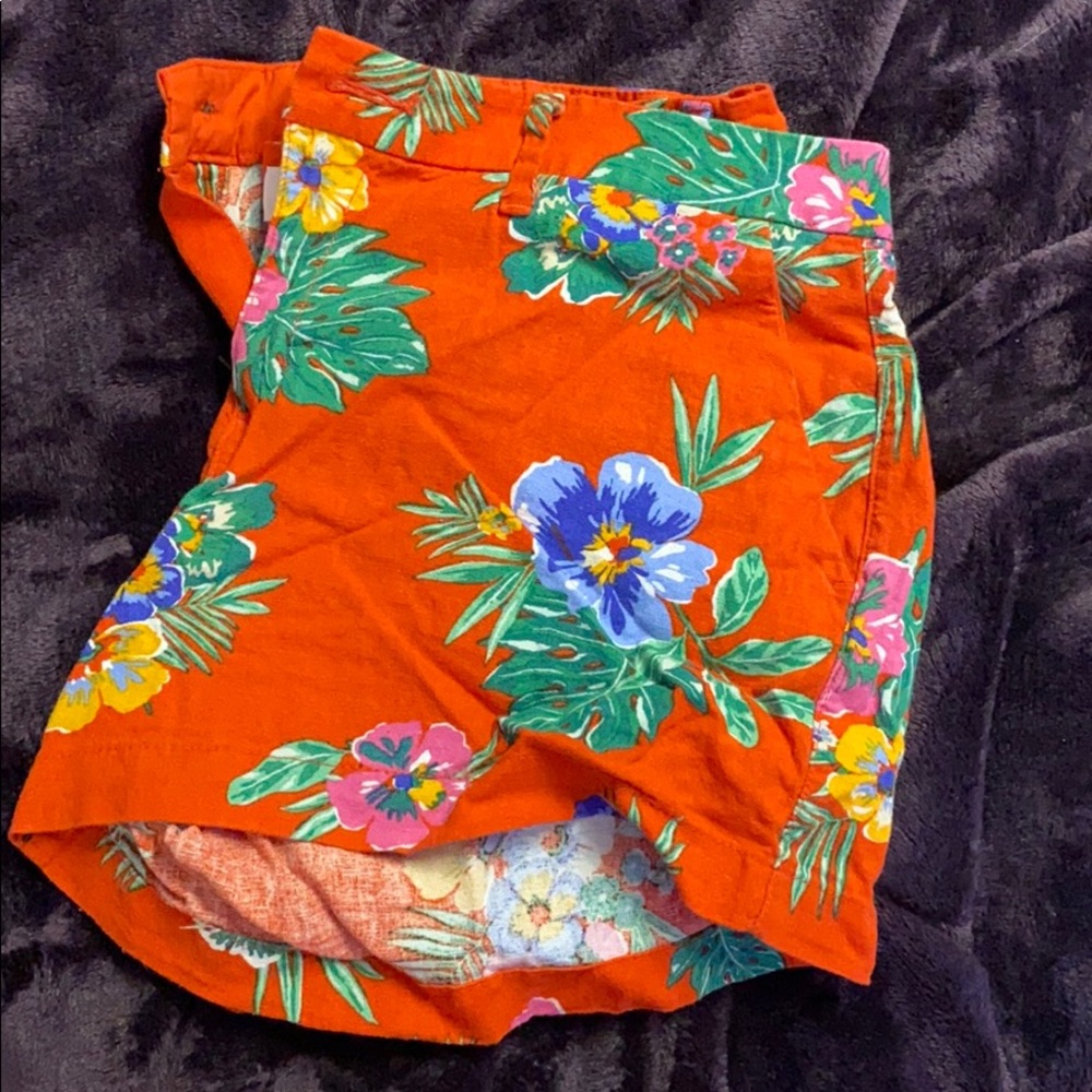 Floral Spring Shorts !